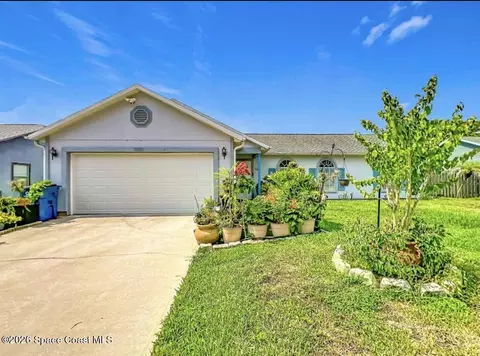 985 Canton St NW, Palm Bay, FL 32907