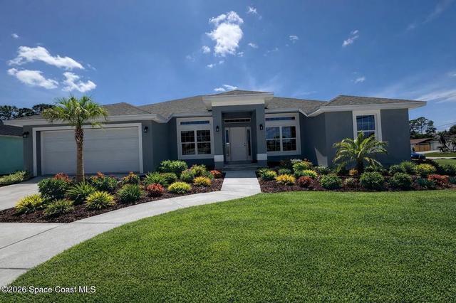 949 Le Baron St SW, Palm Bay, FL 32908