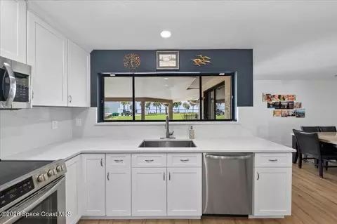 Kitchen - 200 Forest Hill Dr, Cocoa, FL 32926 photo 1 of 7