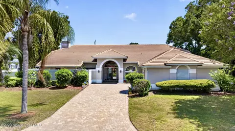 101 Island Grove Dr, Merritt Island, FL 32952