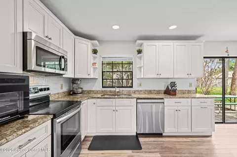 Kitchen - 7230 Barbara Rd, Cocoa, FL 32927 photo 4 of 5