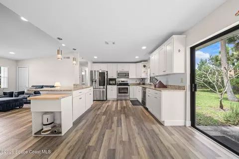 Kitchen - 7230 Barbara Rd, Cocoa, FL 32927 photo 2 of 5
