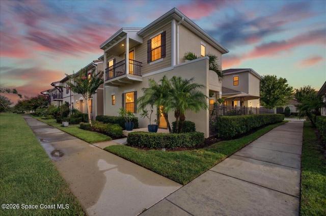 8860 Napolo Dr, Melbourne, FL 32940