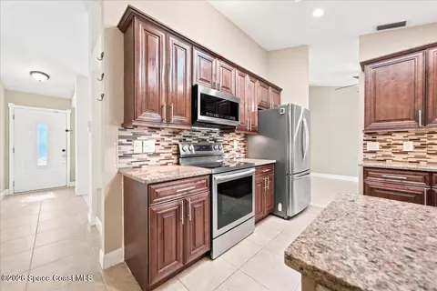 813 Emerald Way, Rockledge, FL 32955 photo 9