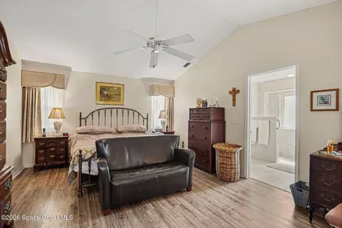 Bedroom - 1649 Independence Ave, Melbourne, FL 32940 photo 1 of 4