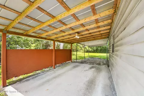Exterior - 1944 Harlock Rd, Melbourne, FL 32934 photo 6 of 11