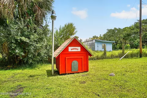 Exterior - 1944 Harlock Rd, Melbourne, FL 32934 photo 7 of 11