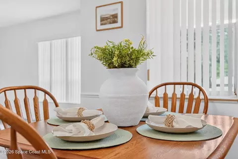 Dining - 1944 Harlock Rd, Melbourne, FL 32934 photo 3 of 3