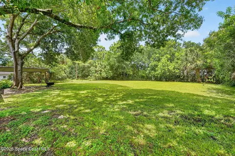 Exterior - 1944 Harlock Rd, Melbourne, FL 32934 photo 5 of 11