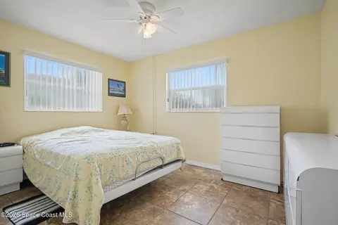 Bedroom - 2336 Shelby Dr, Melbourne, FL 32935 photo 2 of 3
