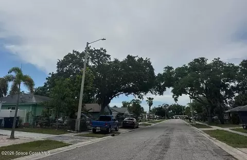 2407 18th St E, Bradenton, FL 34207 photo 5