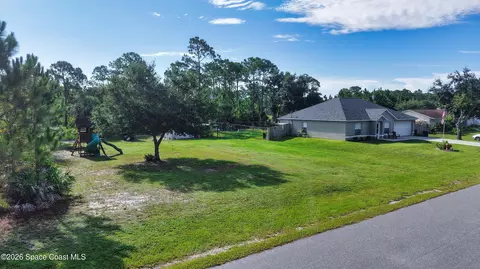 3027 Langmaid Ave SE, Palm Bay, FL 32909