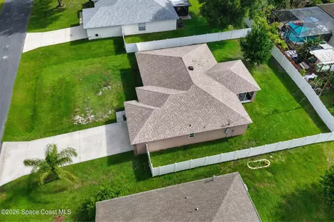 2957 Denver Ave SE, Palm Bay, FL 32909