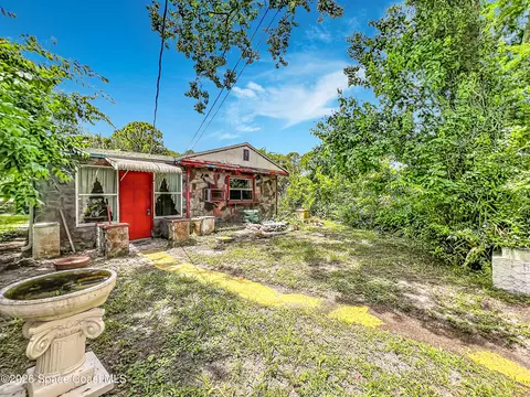 819 Kanawha St, Cocoa, FL 32927