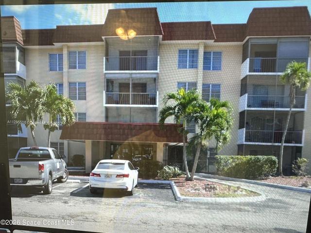 4152 Inverrary Dr #201, Lauderhill, FL 33351