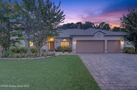 2071 Thornwood Dr SE, Palm Bay, FL 32909