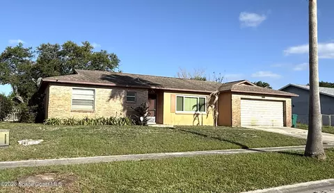 1516 Autumn Woods Dr, Melbourne, FL 32935