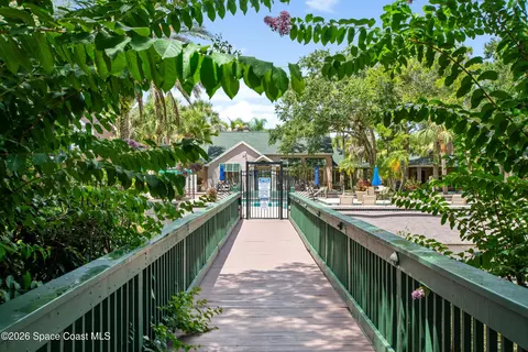 Exterior - 7667 N Wickham Rd #813, Melbourne, FL 32940 photo 5 of 7