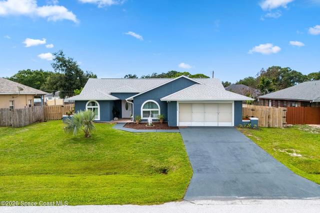 1008 Flower St NW, Palm Bay, FL 32907