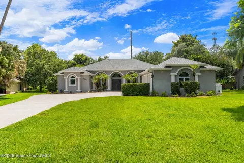 2557 Toups Trl, Titusville, FL 32780