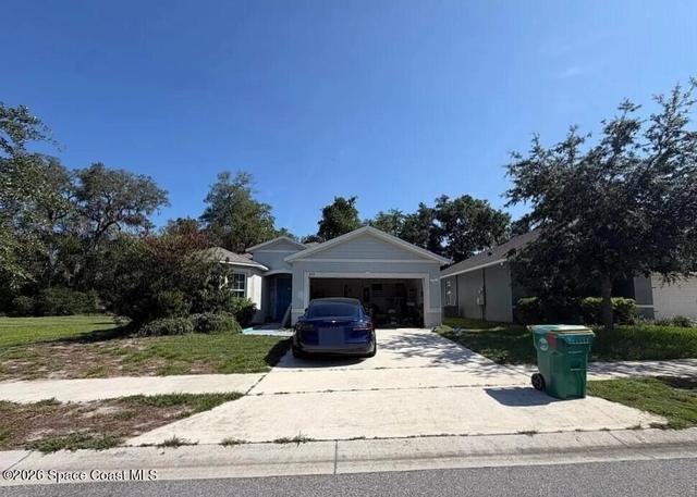 209 Meghan Cir, Deland, FL 32724