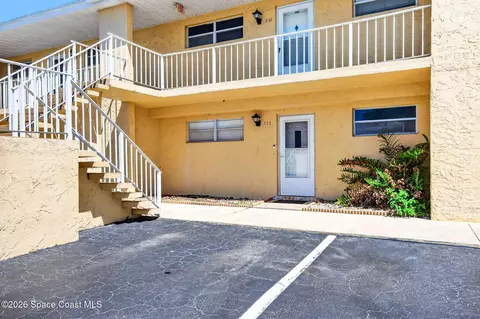 2135 N Courtenay Pkwy #D 132, Merritt Island, FL 32953