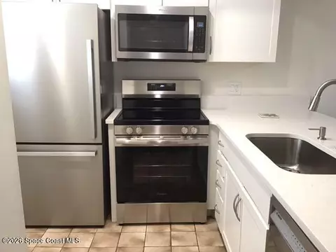 Kitchen - 1720 Murrell Rd #207, Rockledge, FL 32955 photo 1 of 4