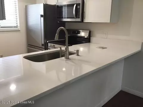 Kitchen - 1720 Murrell Rd #207, Rockledge, FL 32955 photo 4 of 4