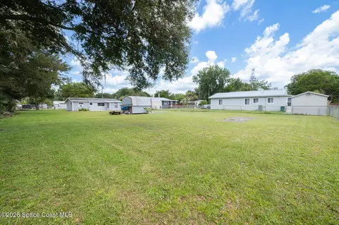 Exterior - 2949 Easy St, Mims, FL 32754 photo 1 of 3