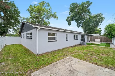 Exterior - 1012 Fairway Ln, Rockledge, FL 32955 photo 5 of 6