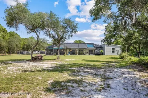 Exterior - 934 Munch Ln, Cocoa, FL 32927 photo 6 of 7