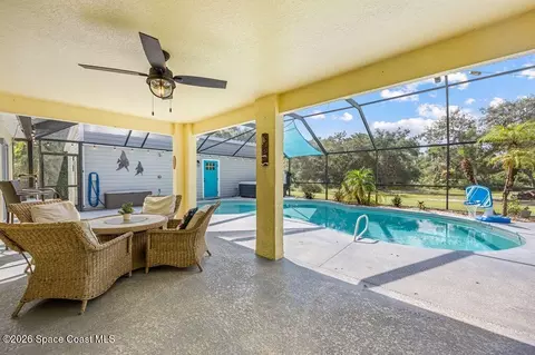 Exterior - 934 Munch Ln, Cocoa, FL 32927 photo 3 of 7