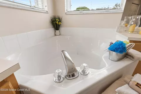 Bath - 406 Wenthrop Cir, Rockledge, FL 32955 photo 3 of 5