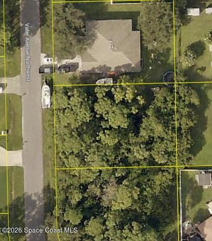 1347 Vater Ave NW, Palm Bay, FL 32907