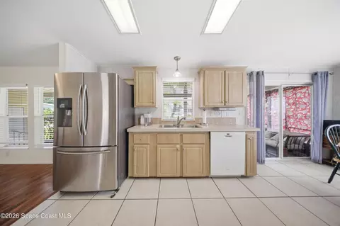 Kitchen - 235 Outer Dr, Cocoa, FL 32926 photo 4 of 4