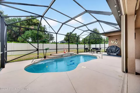Exterior - 265 Sirius Ct, Melbourne, FL 32904 photo 5 of 11