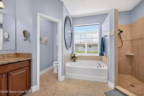 Bath - 265 Sirius Ct, Melbourne, FL 32904 photo 2 of 5