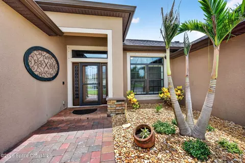 265 Sirius Ct, Melbourne, FL 32904
