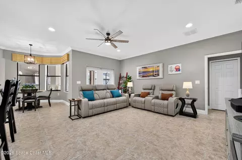 Living - 265 Sirius Ct, Melbourne, FL 32904 photo 2 of 3