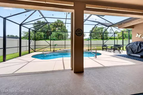 Exterior - 265 Sirius Ct, Melbourne, FL 32904 photo 4 of 11