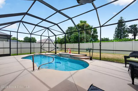 Exterior - 265 Sirius Ct, Melbourne, FL 32904 photo 6 of 11