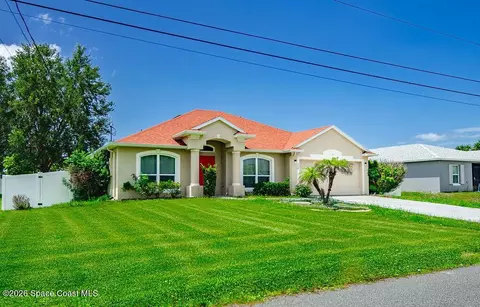 298 Silver Frost St SE, Palm Bay, FL 32909