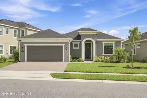 Exterior - 3055 Blazing Star Dr, Melbourne, FL 32940 photo 2 of 5