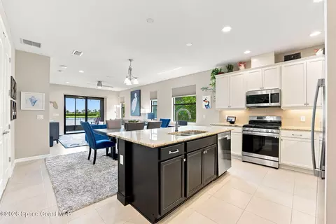 Kitchen - 3055 Blazing Star Dr, Melbourne, FL 32940 photo 1 of 5