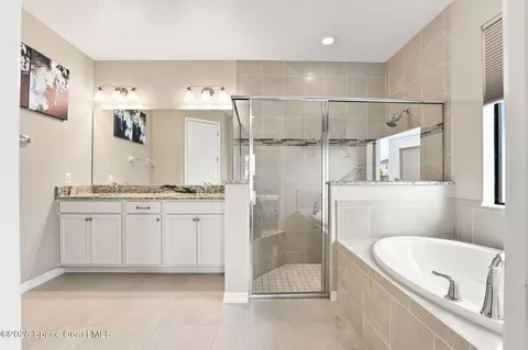 Bath - 3055 Blazing Star Dr, Melbourne, FL 32940 photo 1 of 4