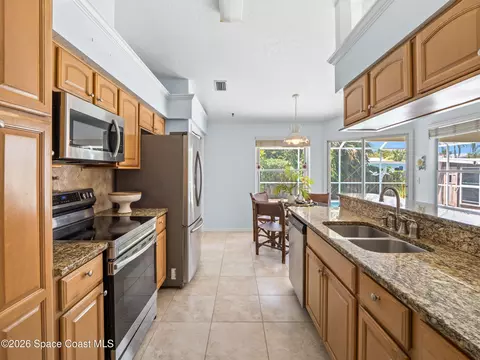 Kitchen - 155 Waters Edge Ln, Indialantic, FL 32903 photo 3 of 5