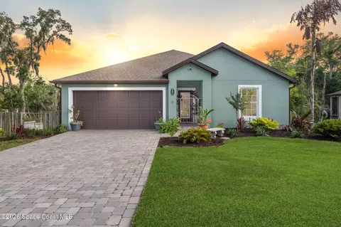 881 Mandarin Dr NE, Palm Bay, FL 32905