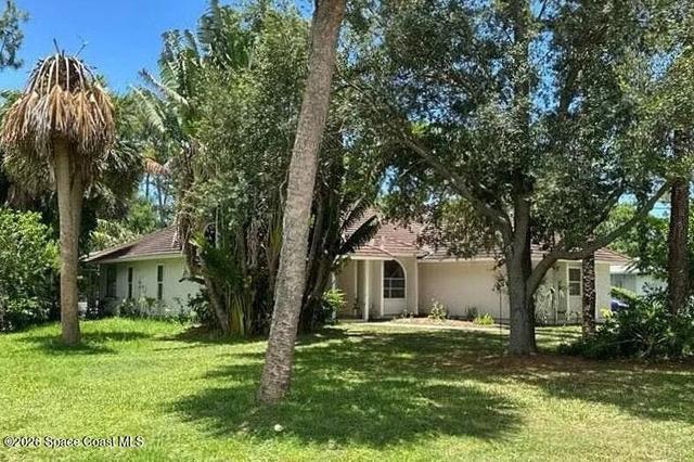 3405 Bent Pine Dr, Fort Pierce, FL 34951