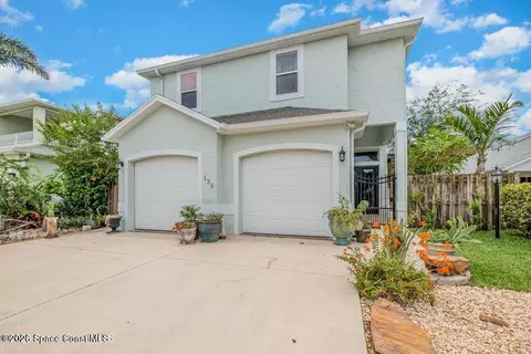 135 Ocean Garden Ln, Cape Canaveral, FL 32920