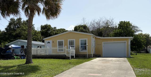 8268 Brown Rd, Barefoot Bay, FL 32976